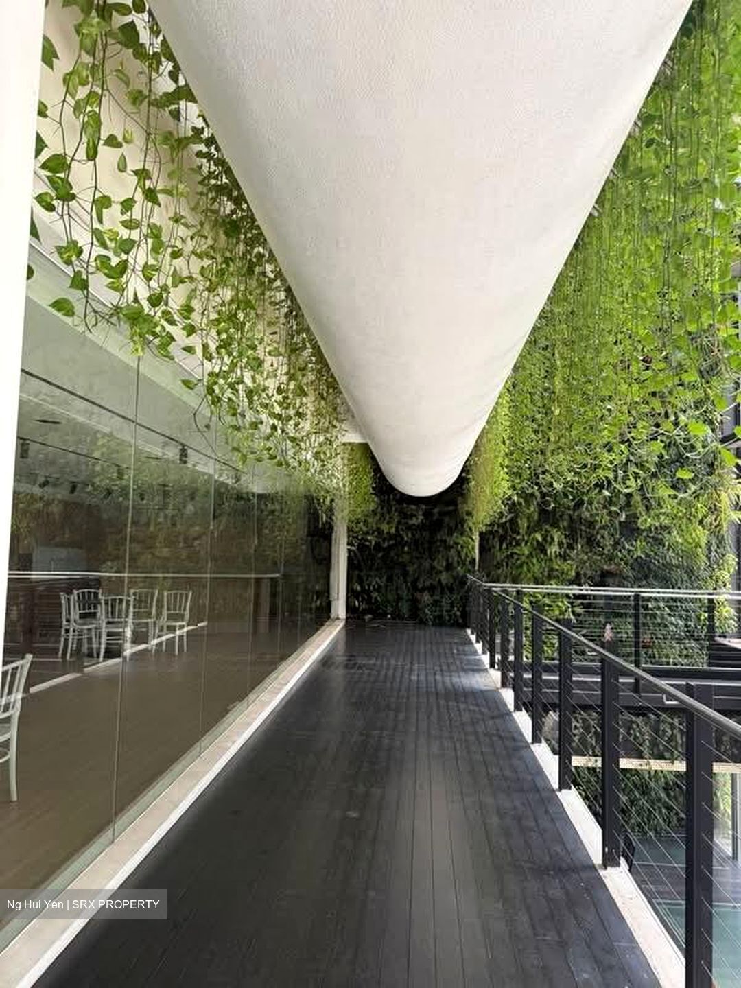 Dapenso Building (D1), Office #577742181